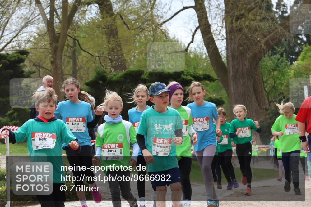 25.04.2026 - Das Zehntel Zöllner http://msf.ph/oto/9666982 25.04.2026 11:48:24 Laufen 12820, 12489, 12490, 12081, 12823 meine-sportfotos.de