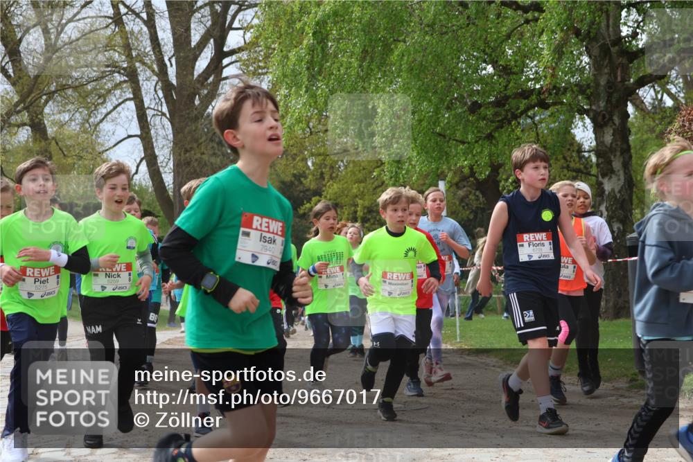 25.04.2026 - Das Zehntel Zöllner http://msf.ph/oto/9667017 25.04.2026 09:41:16 Laufen 5275, 5259, 7940, 7248 meine-sportfotos.de