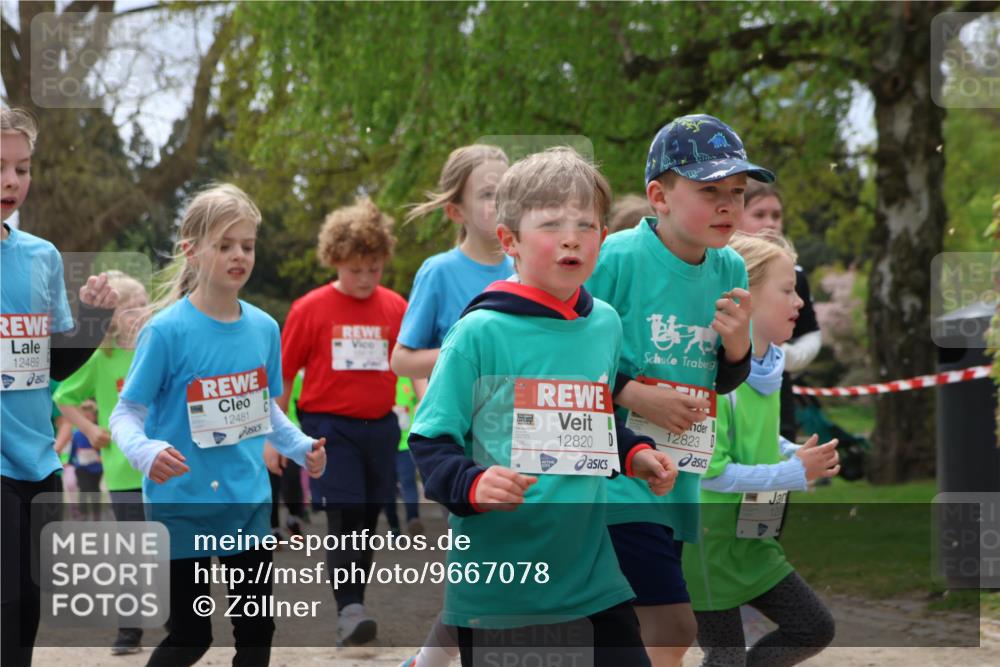 25.04.2026 - Das Zehntel Zöllner http://msf.ph/oto/9667078 25.04.2026 11:48:28 Laufen 12489, 12481, 12820, 12823, 120 meine-sportfotos.de