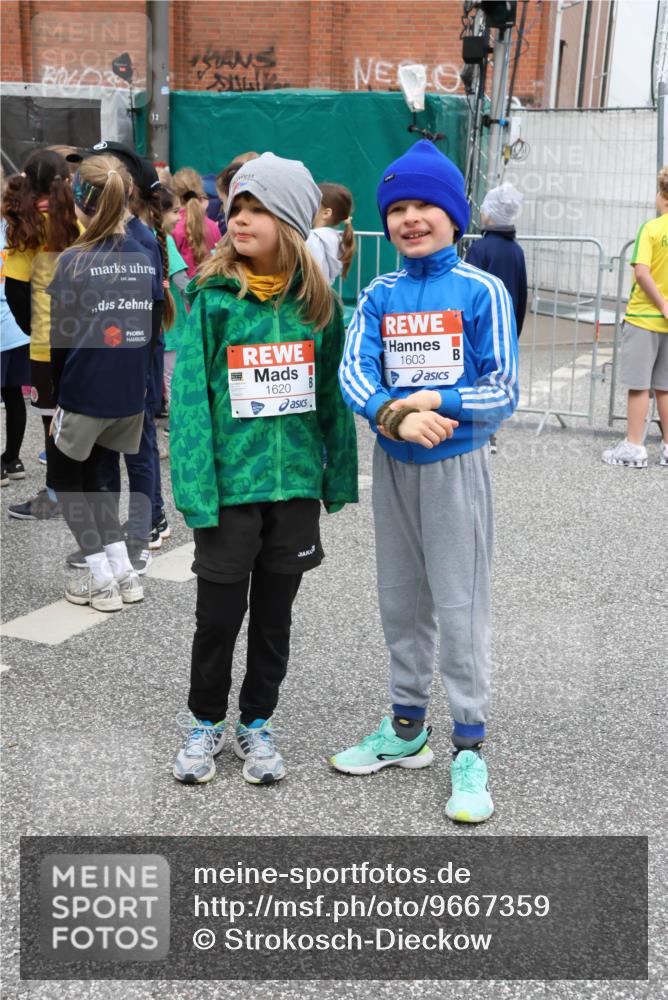 25.04.2026 - Das Zehntel Strokosch-Dieckow http://msf.ph/oto/9667359 25.04.2026 08:25:21 Allgemein zum Event 2008, 12, 1620, 1603 meine-sportfotos.de