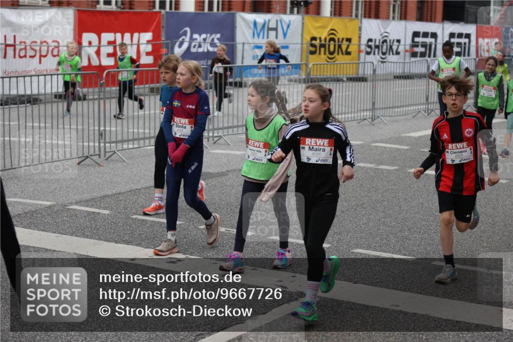 25.04.2026 - Das Zehntel Strokosch-Dieckow http://msf.ph/oto/9667726 25.04.2026 08:03:29 Allgemein zum Event 34, 7, 57, 3320, 4035, 2324 meine-sportfotos.de
