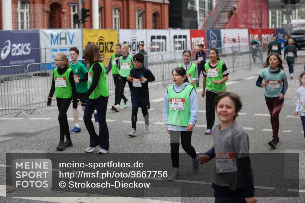 25.04.2026 - Das Zehntel Strokosch-Dieckow http://msf.ph/oto/9667756 25.04.2026 08:03:54 Allgemein zum Event 7, 7, 3324, 2040 meine-sportfotos.de