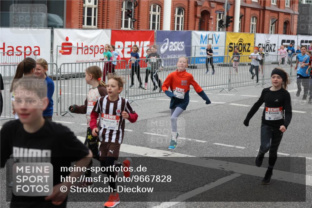 25.04.2026 - Das Zehntel Strokosch-Dieckow http://msf.ph/oto/9667828 25.04.2026 08:04:16 Allgemein zum Event 11, 2000, 2003, 4055, 4039 meine-sportfotos.de