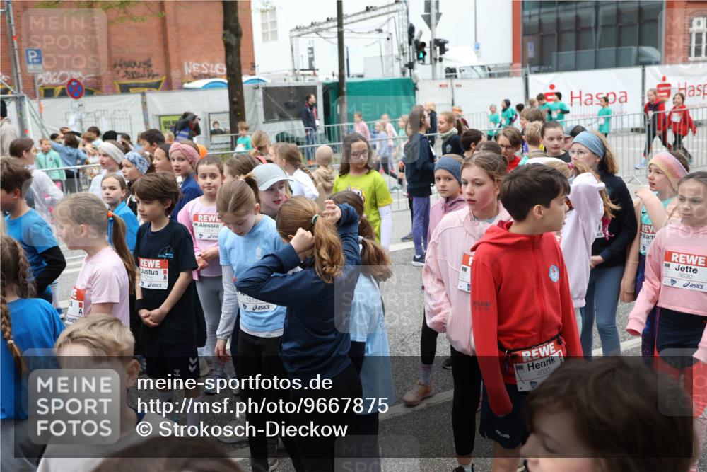 25.04.2026 - Das Zehntel Strokosch-Dieckow http://msf.ph/oto/9667875 25.04.2026 08:05:37 Allgemein zum Event 1216, 1213, 4033, 3639 meine-sportfotos.de