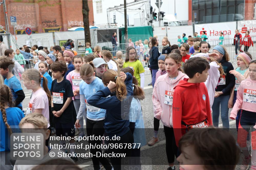25.04.2026 - Das Zehntel Strokosch-Dieckow http://msf.ph/oto/9667877 25.04.2026 08:05:37 Allgemein zum Event 1216, 1213, 36, 363, 3639 meine-sportfotos.de