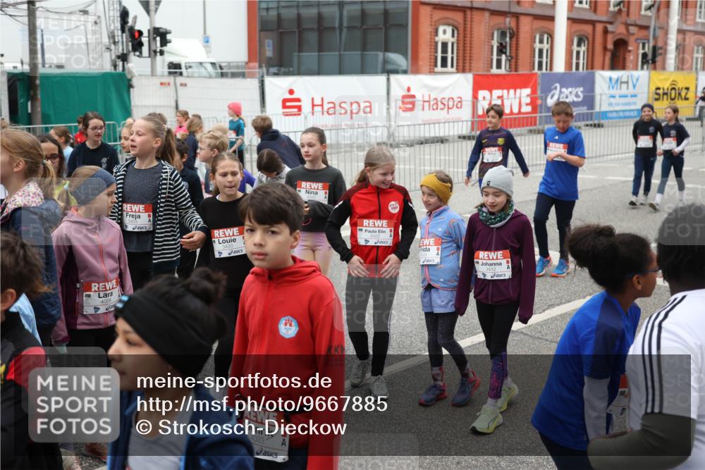 25.04.2026 - Das Zehntel Strokosch-Dieckow http://msf.ph/oto/9667885 25.04.2026 08:05:48 Allgemein zum Event 4006, 3420, 4033, 3422, 3412 meine-sportfotos.de