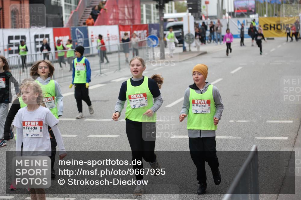 25.04.2026 - Das Zehntel Strokosch-Dieckow http://msf.ph/oto/9667935 25.04.2026 08:07:18 Allgemein zum Event 3971, 1152, 1143, 1129 meine-sportfotos.de