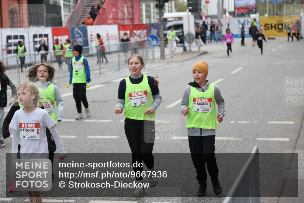 25.04.2026 - Das Zehntel Strokosch-Dieckow http://msf.ph/oto/9667936 25.04.2026 08:07:18 Allgemein zum Event 1152, 3971, 41, 1143, 1129 meine-sportfotos.de