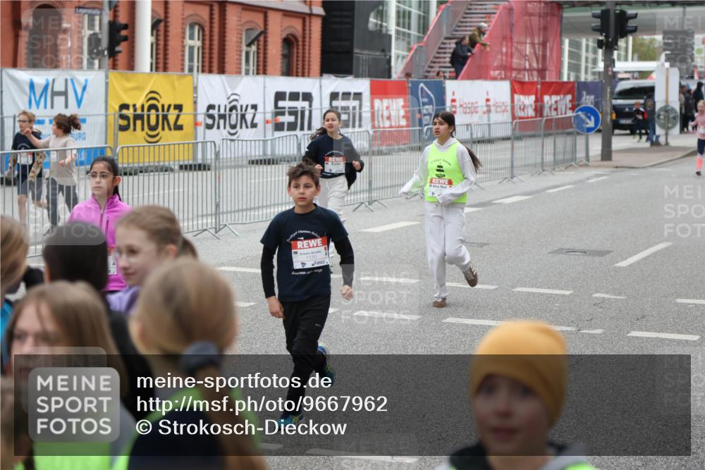 25.04.2026 - Das Zehntel Strokosch-Dieckow http://msf.ph/oto/9667962 25.04.2026 08:07:26 Allgemein zum Event 551, 1130, 13 meine-sportfotos.de