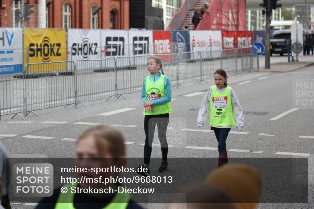 25.04.2026 - Das Zehntel Strokosch-Dieckow http://msf.ph/oto/9668013 25.04.2026 08:08:12 Allgemein zum Event 7, 657, 2417 meine-sportfotos.de
