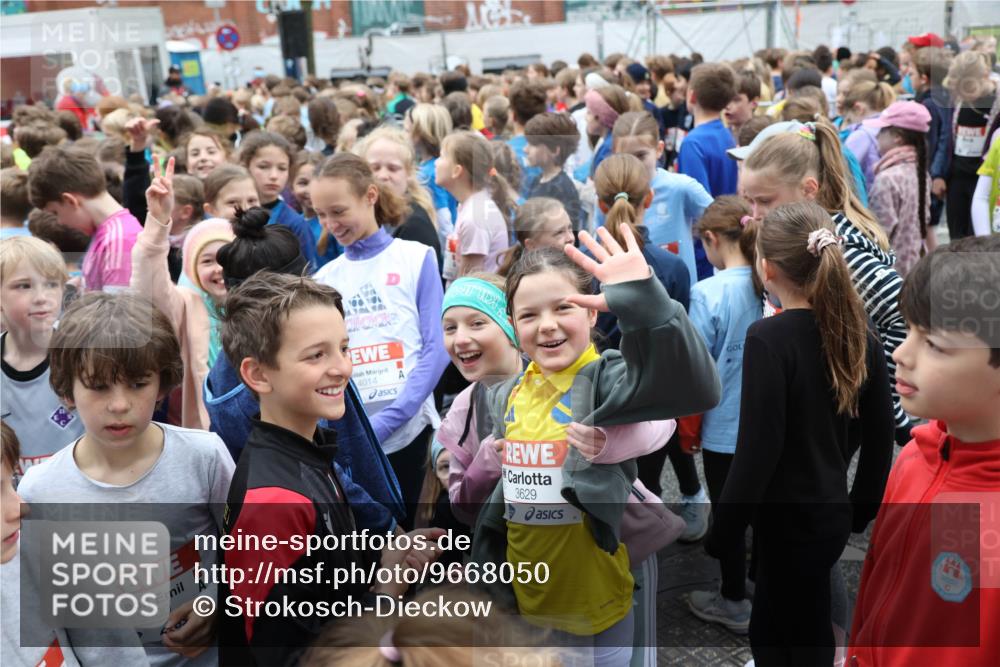 25.04.2026 - Das Zehntel Strokosch-Dieckow http://msf.ph/oto/9668050 25.04.2026 08:09:43 Allgemein zum Event 3400, 434, 4014, 3629 meine-sportfotos.de