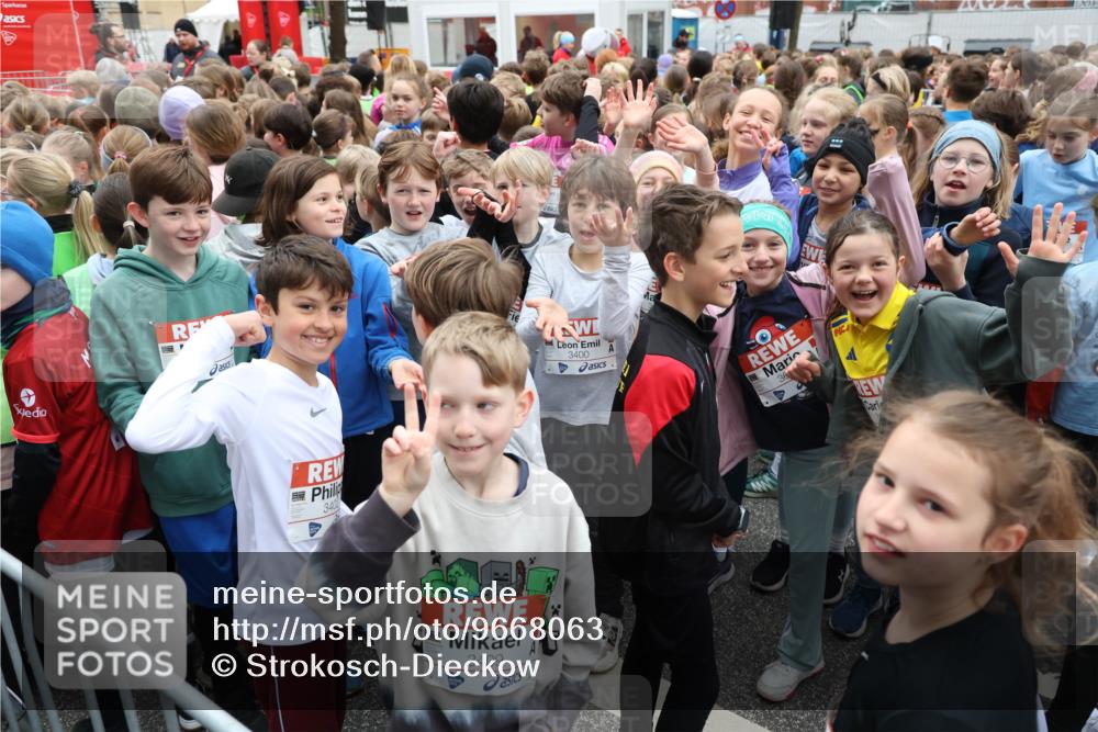 25.04.2026 - Das Zehntel Strokosch-Dieckow http://msf.ph/oto/9668063 25.04.2026 08:09:52 Allgemein zum Event 340, 3409, 3400, 36 meine-sportfotos.de