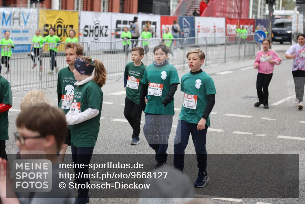 25.04.2026 - Das Zehntel Strokosch-Dieckow http://msf.ph/oto/9668127 25.04.2026 08:11:10 Allgemein zum Event 1331, 1332, 1334 meine-sportfotos.de