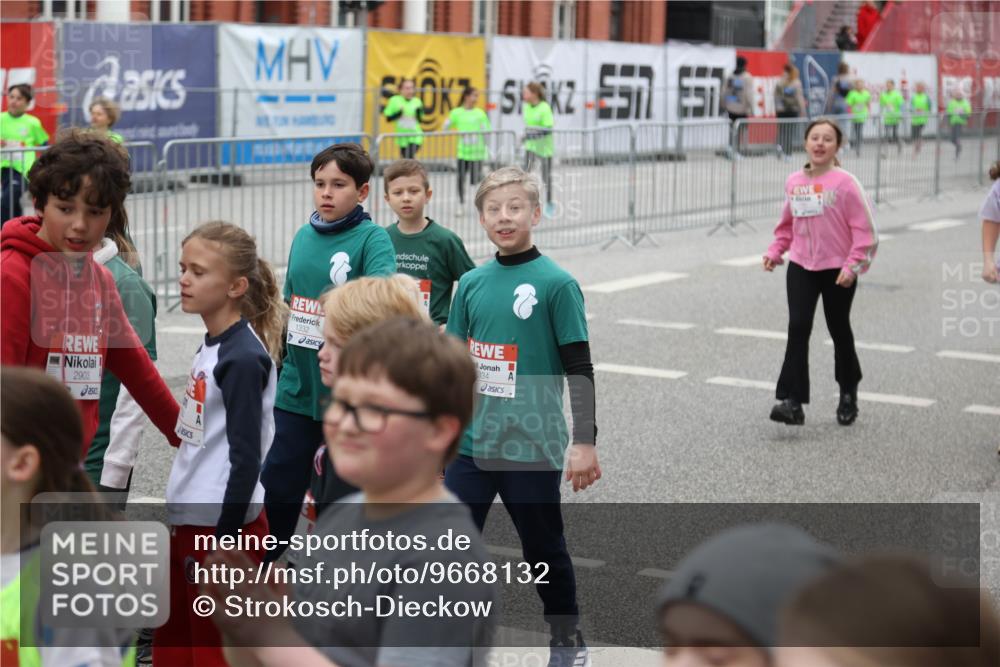 25.04.2026 - Das Zehntel Strokosch-Dieckow http://msf.ph/oto/9668132 25.04.2026 08:11:12 Allgemein zum Event 2903, 1332, 334 meine-sportfotos.de