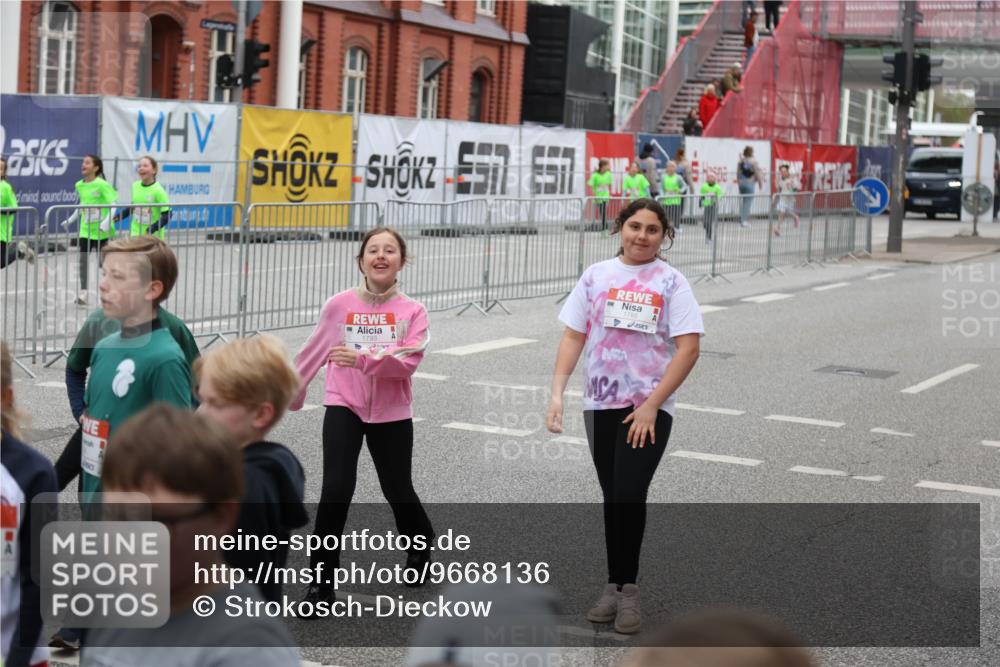 25.04.2026 - Das Zehntel Strokosch-Dieckow http://msf.ph/oto/9668136 25.04.2026 08:11:14 Allgemein zum Event 1793 meine-sportfotos.de