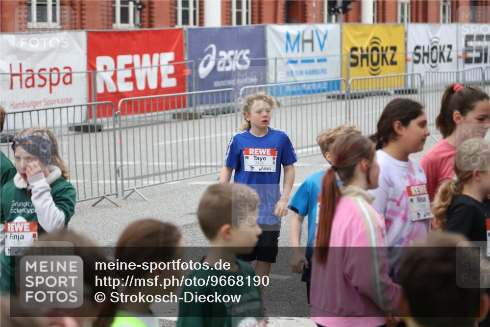 25.04.2026 - Das Zehntel Strokosch-Dieckow http://msf.ph/oto/9668190 25.04.2026 08:12:27 Allgemein zum Event 777777, 1339, 3120 meine-sportfotos.de