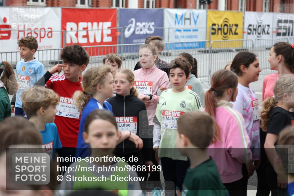 25.04.2026 - Das Zehntel Strokosch-Dieckow http://msf.ph/oto/9668199 25.04.2026 08:12:34 Allgemein zum Event 1764, 3127, 3118, 3125, 3116 meine-sportfotos.de