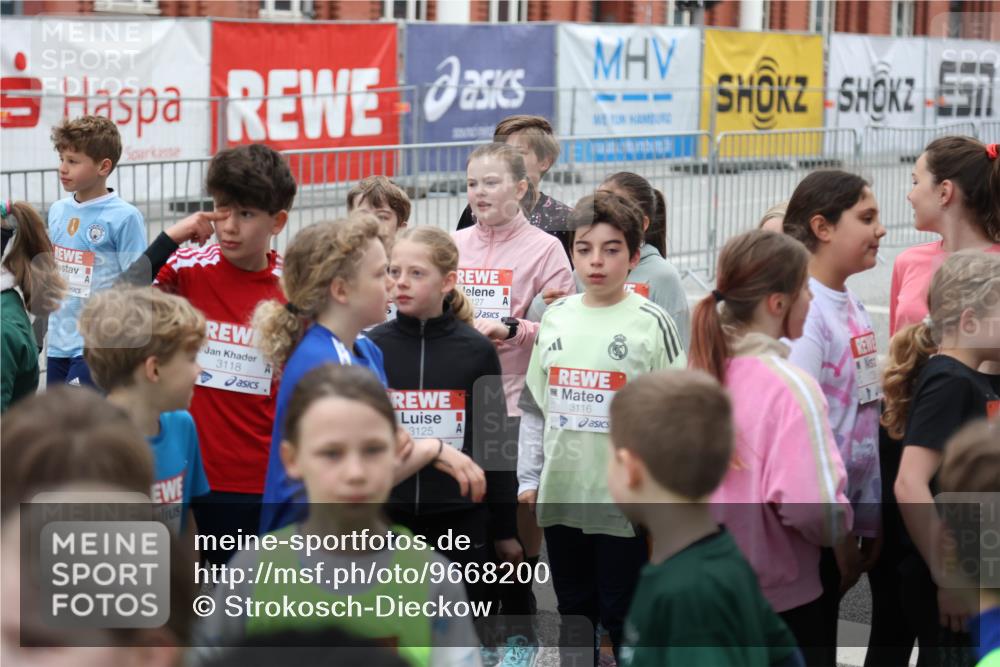 25.04.2026 - Das Zehntel Strokosch-Dieckow http://msf.ph/oto/9668200 25.04.2026 08:12:34 Allgemein zum Event 0, 3118, 3125, 127, 3116 meine-sportfotos.de