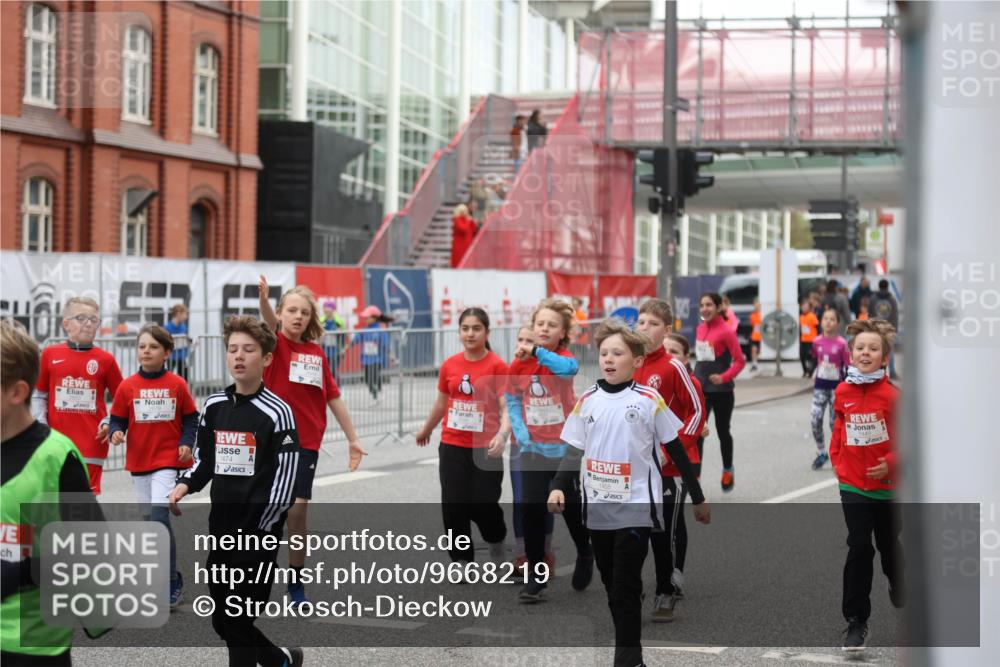 25.04.2026 - Das Zehntel Strokosch-Dieckow http://msf.ph/oto/9668219 25.04.2026 08:12:45 Allgemein zum Event 1474, 1449 meine-sportfotos.de