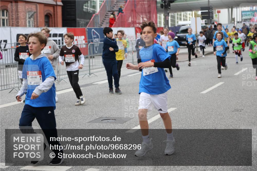 25.04.2026 - Das Zehntel Strokosch-Dieckow http://msf.ph/oto/9668296 25.04.2026 08:13:56 Allgemein zum Event 17, 2153, 2149 meine-sportfotos.de