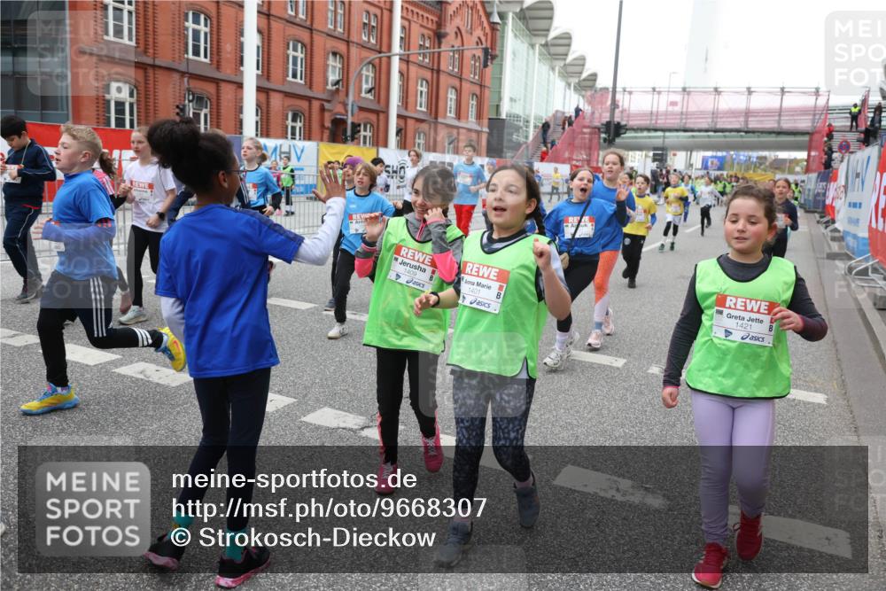 25.04.2026 - Das Zehntel Strokosch-Dieckow http://msf.ph/oto/9668307 25.04.2026 08:14:01 Allgemein zum Event 1409, 1401, 1421 meine-sportfotos.de