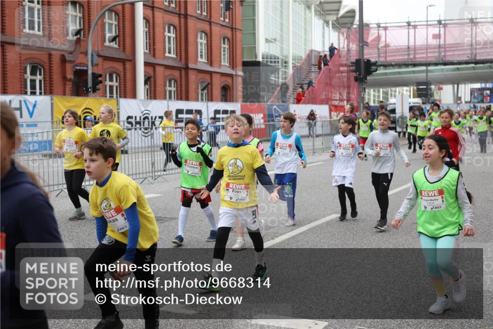 25.04.2026 - Das Zehntel Strokosch-Dieckow http://msf.ph/oto/9668314 25.04.2026 08:14:05 Allgemein zum Event 570, 1574, 1404 meine-sportfotos.de