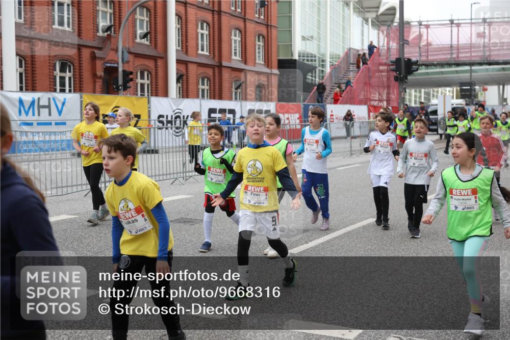 25.04.2026 - Das Zehntel Strokosch-Dieckow http://msf.ph/oto/9668316 25.04.2026 08:14:05 Allgemein zum Event 1570, 1574, 1404 meine-sportfotos.de