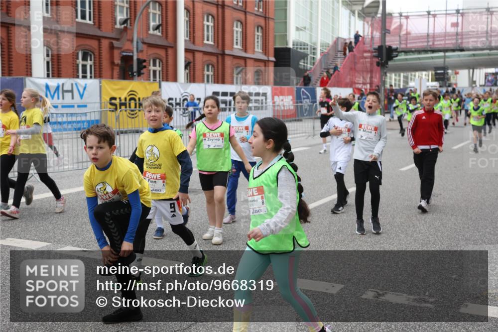25.04.2026 - Das Zehntel Strokosch-Dieckow http://msf.ph/oto/9668319 25.04.2026 08:14:06 Allgemein zum Event 1574, 974, 1404 meine-sportfotos.de