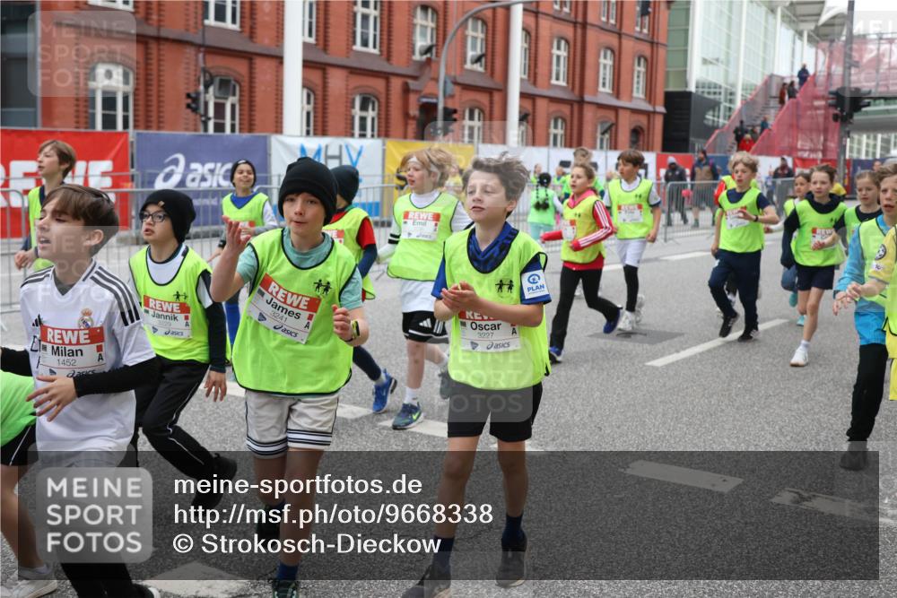 25.04.2026 - Das Zehntel Strokosch-Dieckow http://msf.ph/oto/9668338 25.04.2026 08:14:11 Allgemein zum Event 1452, 3241, 3227, 10 meine-sportfotos.de