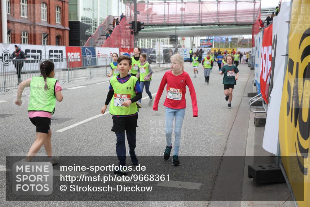 25.04.2026 - Das Zehntel Strokosch-Dieckow http://msf.ph/oto/9668361 25.04.2026 08:14:20 Allgemein zum Event 4050 meine-sportfotos.de