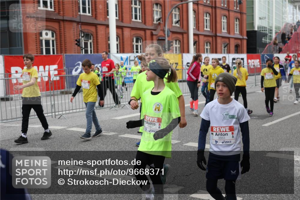 25.04.2026 - Das Zehntel Strokosch-Dieckow http://msf.ph/oto/9668371 25.04.2026 08:14:55 Allgemein zum Event 1899, 3563 meine-sportfotos.de