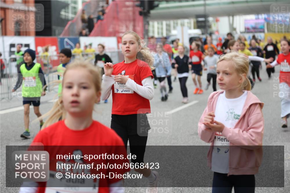 25.04.2026 - Das Zehntel Strokosch-Dieckow http://msf.ph/oto/9668423 25.04.2026 08:15:24 Allgemein zum Event 2980, 2659, 3528 meine-sportfotos.de