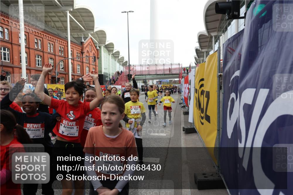 25.04.2026 - Das Zehntel Strokosch-Dieckow http://msf.ph/oto/9668430 25.04.2026 08:15:32 Allgemein zum Event 2669, 2680, 2677, 4069, 6 meine-sportfotos.de
