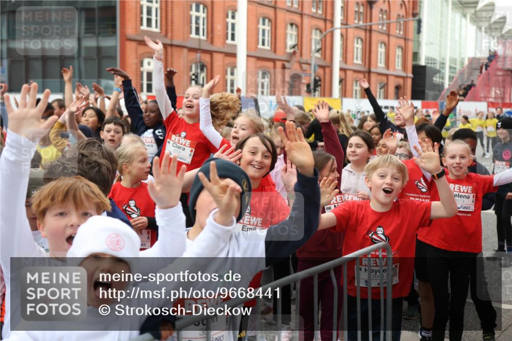 25.04.2026 - Das Zehntel Strokosch-Dieckow http://msf.ph/oto/9668441 25.04.2026 08:16:29 Allgemein zum Event 2659, 35, 7, 673, 264 meine-sportfotos.de