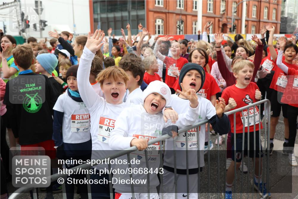 25.04.2026 - Das Zehntel Strokosch-Dieckow http://msf.ph/oto/9668443 25.04.2026 08:16:30 Allgemein zum Event 3564, 537, 519 meine-sportfotos.de