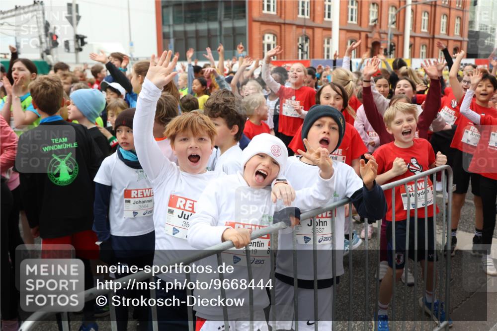 25.04.2026 - Das Zehntel Strokosch-Dieckow http://msf.ph/oto/9668444 25.04.2026 08:16:30 Allgemein zum Event 3564, 35, 19, 537, 2648 meine-sportfotos.de
