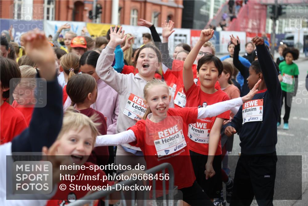 25.04.2026 - Das Zehntel Strokosch-Dieckow http://msf.ph/oto/9668456 25.04.2026 08:16:34 Allgemein zum Event 2678, 26, 2669, 2673, 2680 meine-sportfotos.de