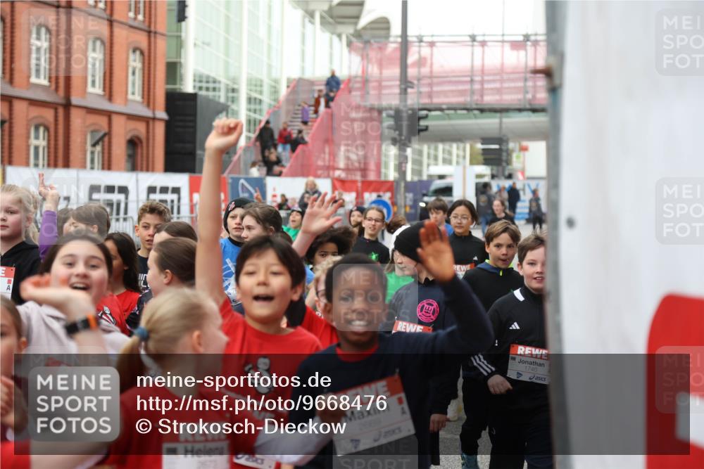 25.04.2026 - Das Zehntel Strokosch-Dieckow http://msf.ph/oto/9668476 25.04.2026 08:16:39 Allgemein zum Event 1740, 2669, 853 meine-sportfotos.de