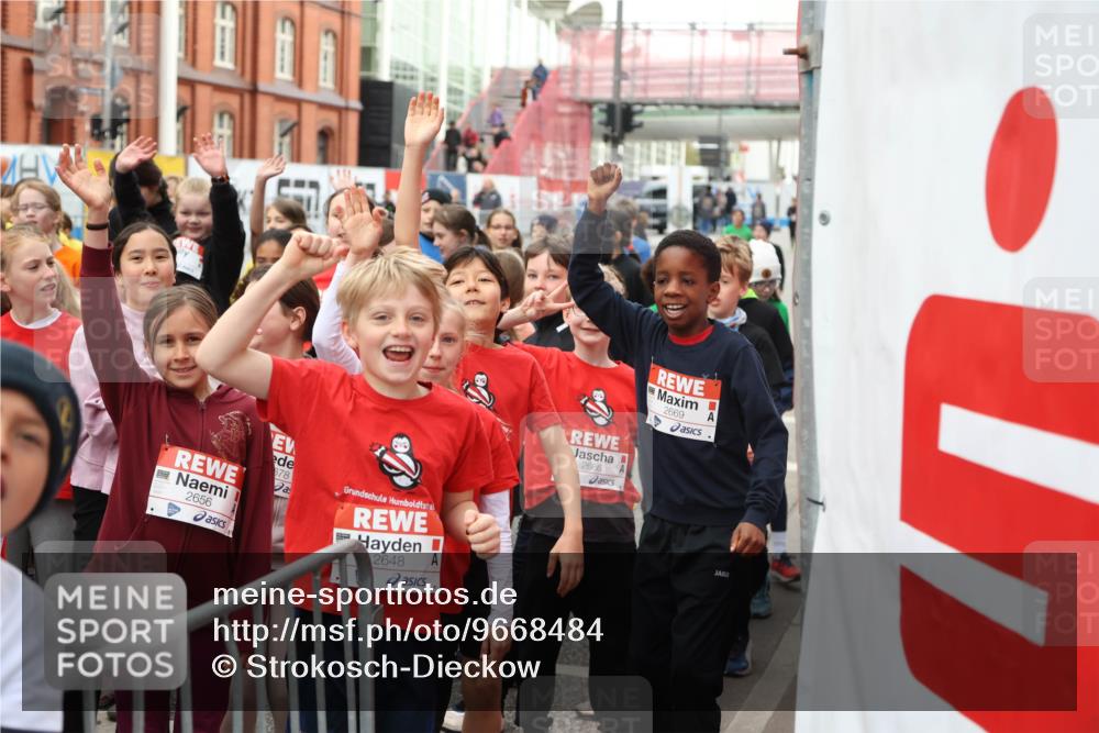 25.04.2026 - Das Zehntel Strokosch-Dieckow http://msf.ph/oto/9668484 25.04.2026 08:16:41 Allgemein zum Event 2656, 678, 2648, 2686, 2669 meine-sportfotos.de