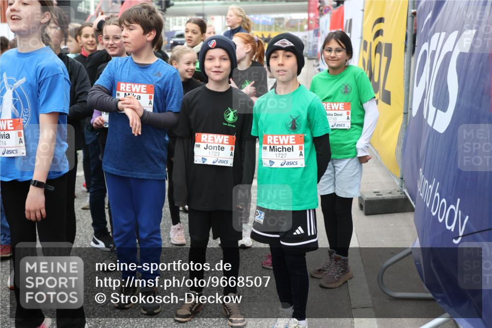 25.04.2026 - Das Zehntel Strokosch-Dieckow http://msf.ph/oto/9668507 25.04.2026 08:17:50 Allgemein zum Event 20, 714, 1716, 1723, 1727 meine-sportfotos.de