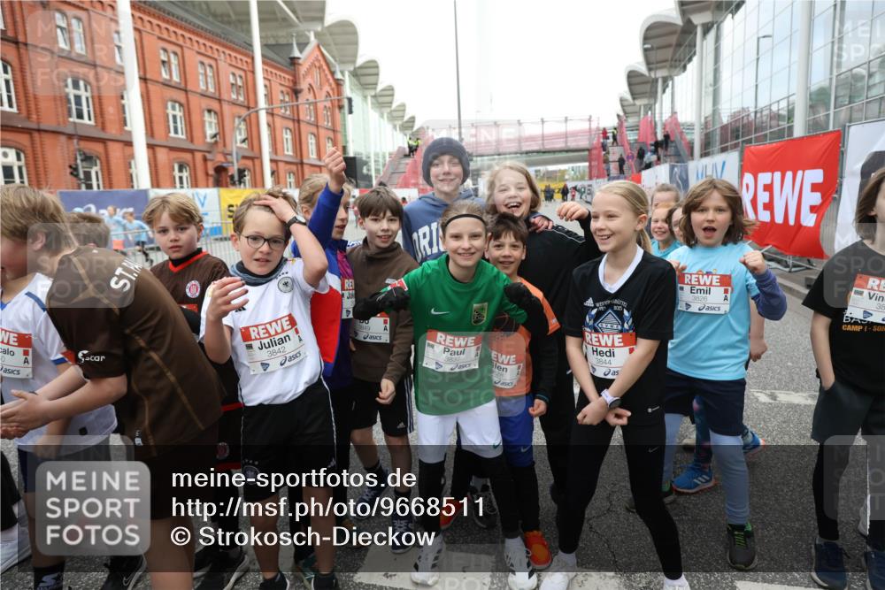 25.04.2026 - Das Zehntel Strokosch-Dieckow http://msf.ph/oto/9668511 25.04.2026 08:18:06 Allgemein zum Event 3842, 3826, 38, 3837, 828, 3844 meine-sportfotos.de