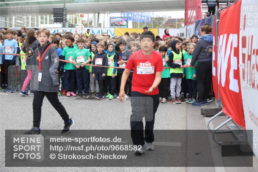 25.04.2026 - Das Zehntel Strokosch-Dieckow http://msf.ph/oto/9668582 25.04.2026 08:28:59 Allgemein zum Event 1992 meine-sportfotos.de
