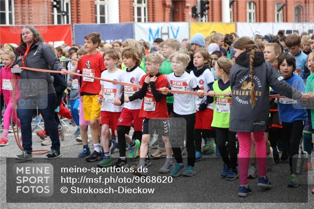 25.04.2026 - Das Zehntel Strokosch-Dieckow http://msf.ph/oto/9668620 25.04.2026 08:30:56 Allgemein zum Event 2864, 570, 3145, 10, 2124 meine-sportfotos.de