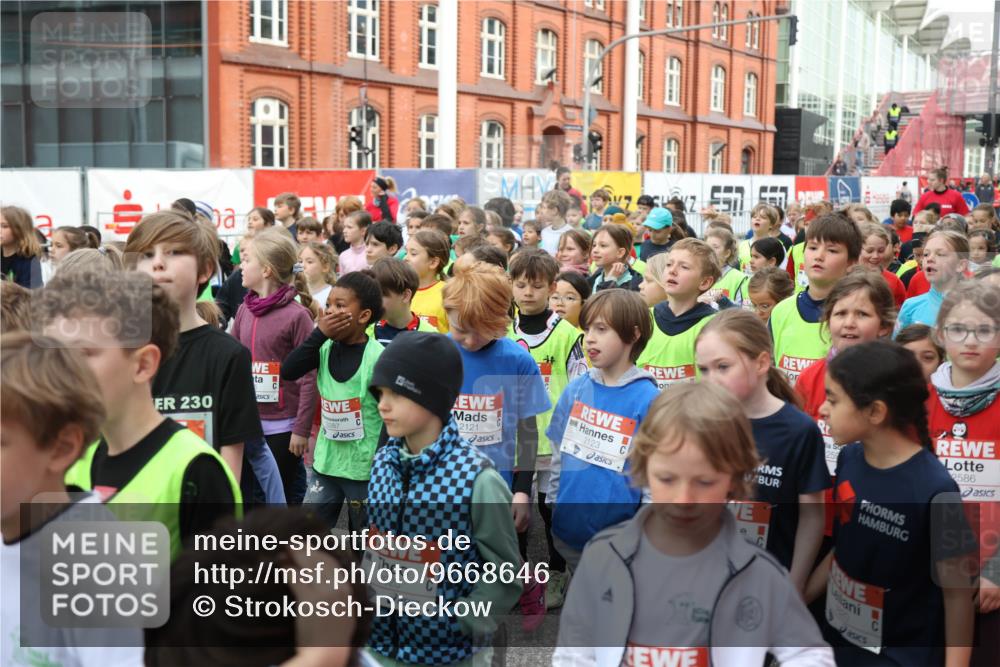 25.04.2026 - Das Zehntel Strokosch-Dieckow http://msf.ph/oto/9668646 25.04.2026 08:31:10 Allgemein zum Event 230, 3287, 3923, 2121, 2123, 9, 259, 2586 meine-sportfotos.de