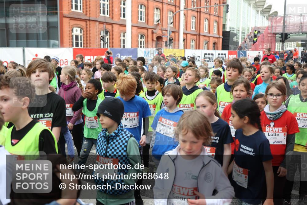 25.04.2026 - Das Zehntel Strokosch-Dieckow http://msf.ph/oto/9668648 25.04.2026 08:31:10 Allgemein zum Event 230, 3287, 2121, 2123, 3923, 3504, 2586, 1379 meine-sportfotos.de
