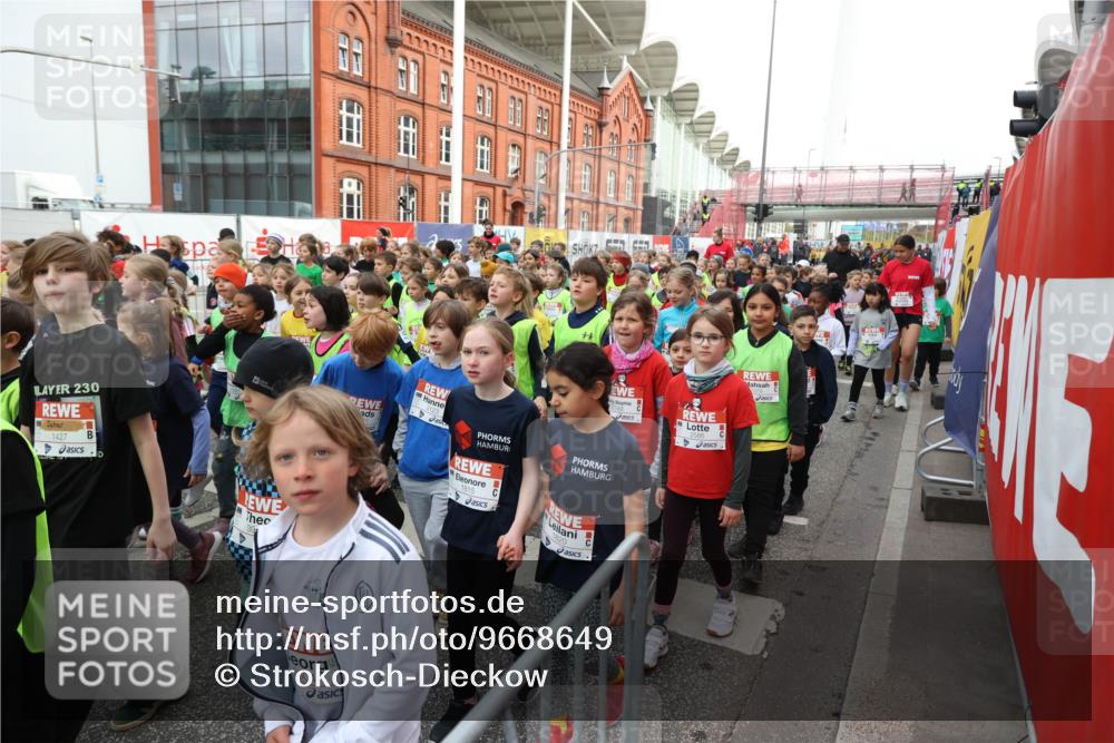 25.04.2026 - Das Zehntel Strokosch-Dieckow http://msf.ph/oto/9668649 25.04.2026 08:31:11 Allgemein zum Event 230, 1427, 1815, 3504, 1379 meine-sportfotos.de