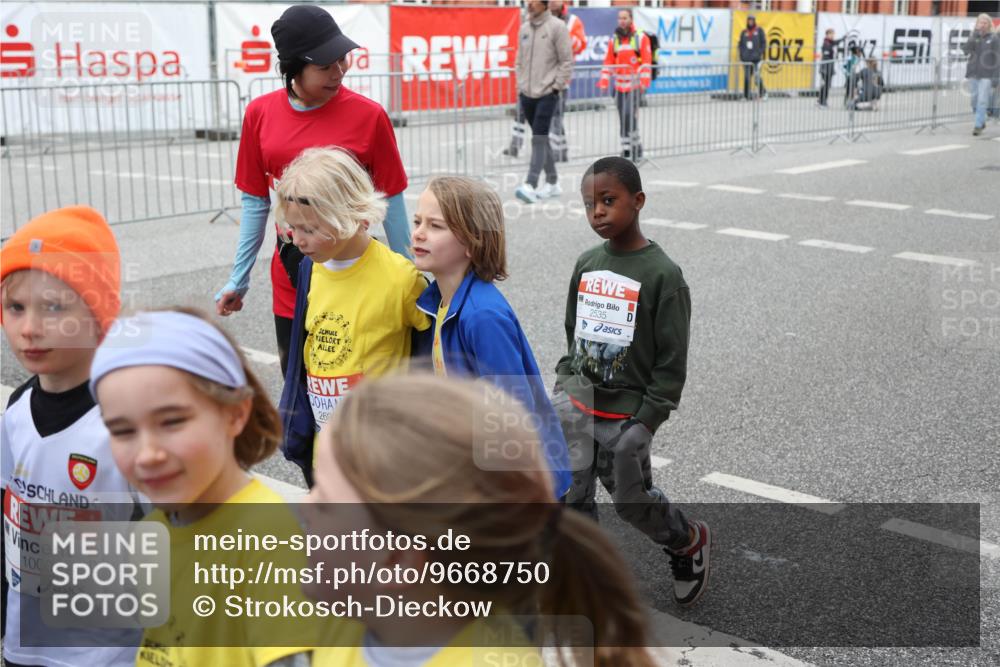 25.04.2026 - Das Zehntel Strokosch-Dieckow http://msf.ph/oto/9668750 25.04.2026 08:33:08 Allgemein zum Event 1000, 260, 2535 meine-sportfotos.de