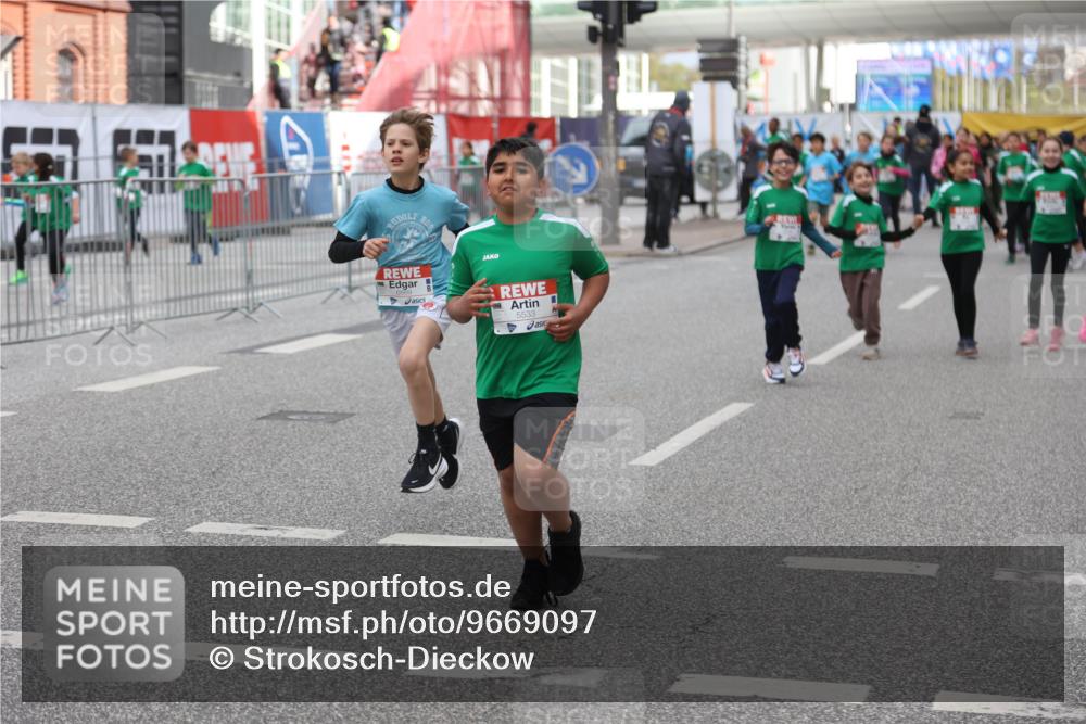25.04.2026 - Das Zehntel Strokosch-Dieckow http://msf.ph/oto/9669097 25.04.2026 10:06:07 Allgemein zum Event 5533 meine-sportfotos.de