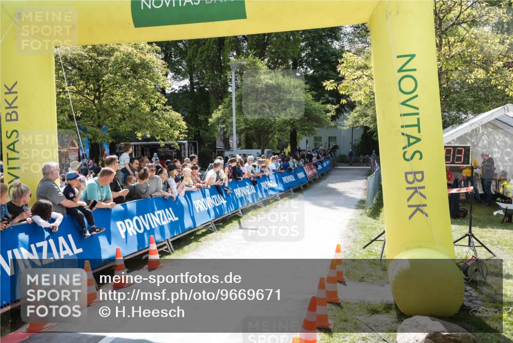 09.05.2026 - Störlauf H.Heesch http://msf.ph/oto/9669671 09.05.2026 13:23:04 Ziel 88 meine-sportfotos.de