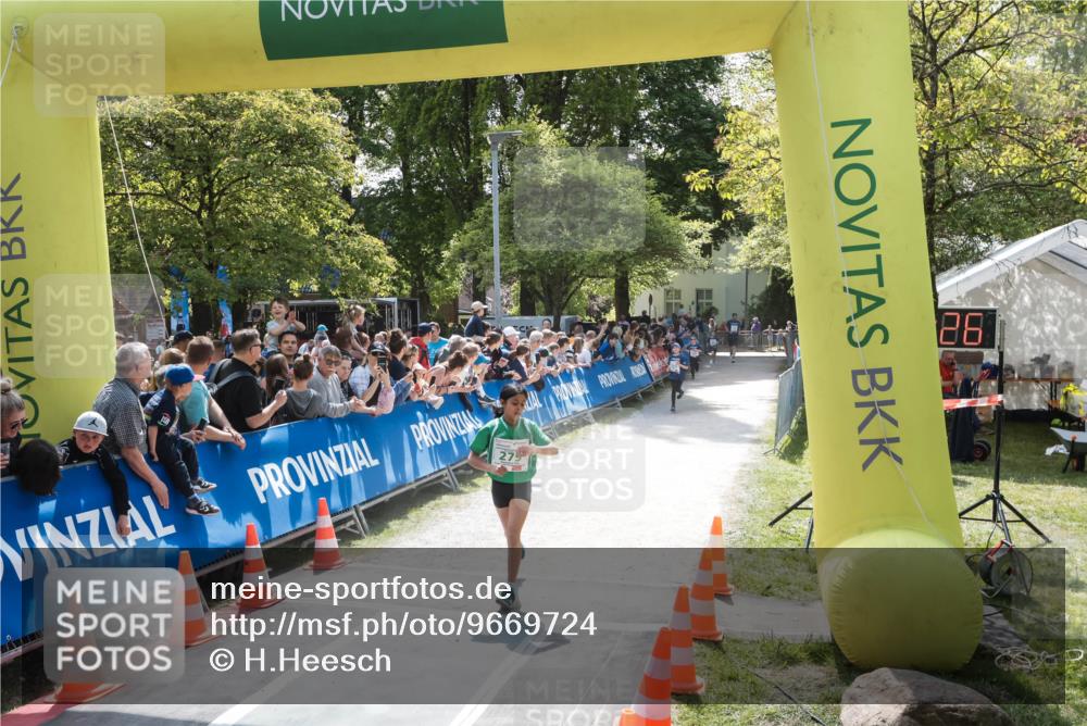 09.05.2026 - Störlauf H.Heesch http://msf.ph/oto/9669724 09.05.2026 13:26:27 Ziel 88 meine-sportfotos.de